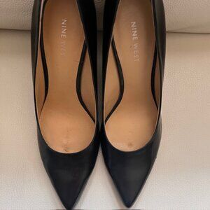 Ladies Nine West Pumps Size 7M
